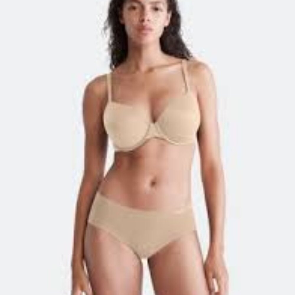 Women’s underwear Perfectly Fit Memory Touch Push-Up Bra Size 32D Bronzed